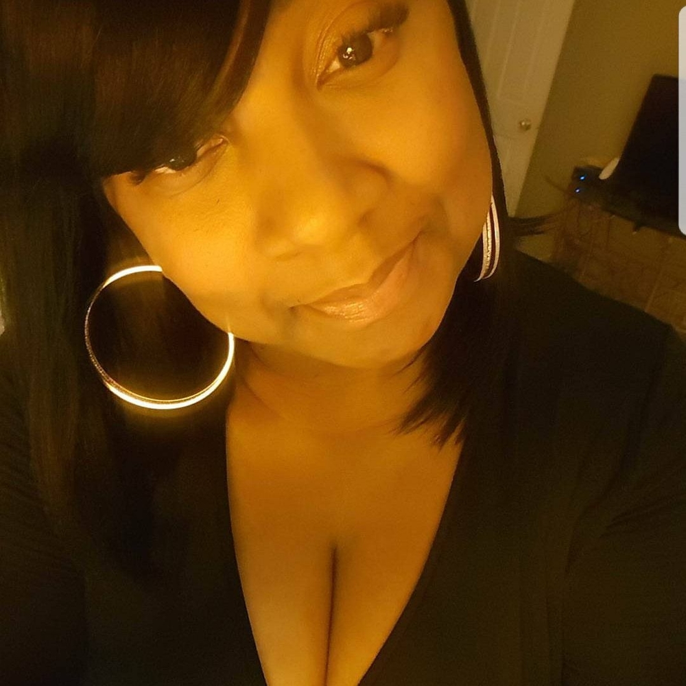 Meet your Posher, Mia